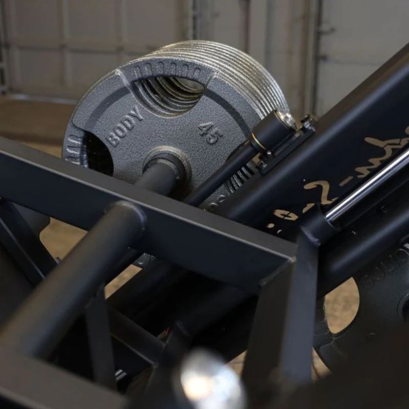 Body-Solid Pro Clubline Leg Press in Black