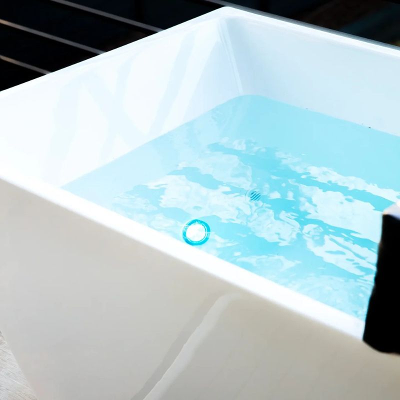 Revive Acrylic Plunge