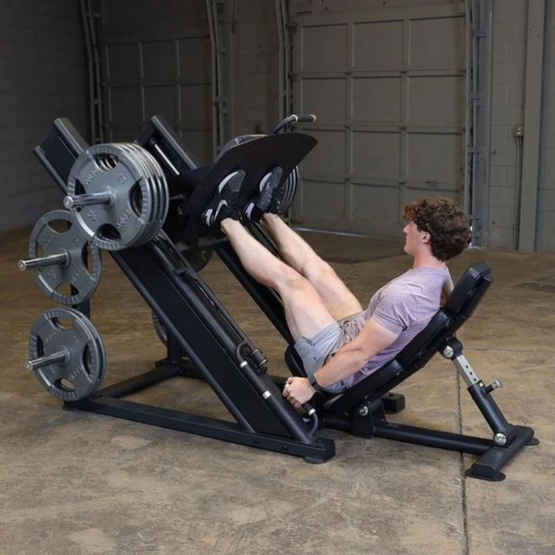 Body-Solid Pro Clubline Leg Press in Black